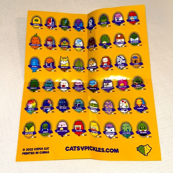 Cat vs. Pickle The Cuke Giddy Up! # 320 - Picture 5 of 6